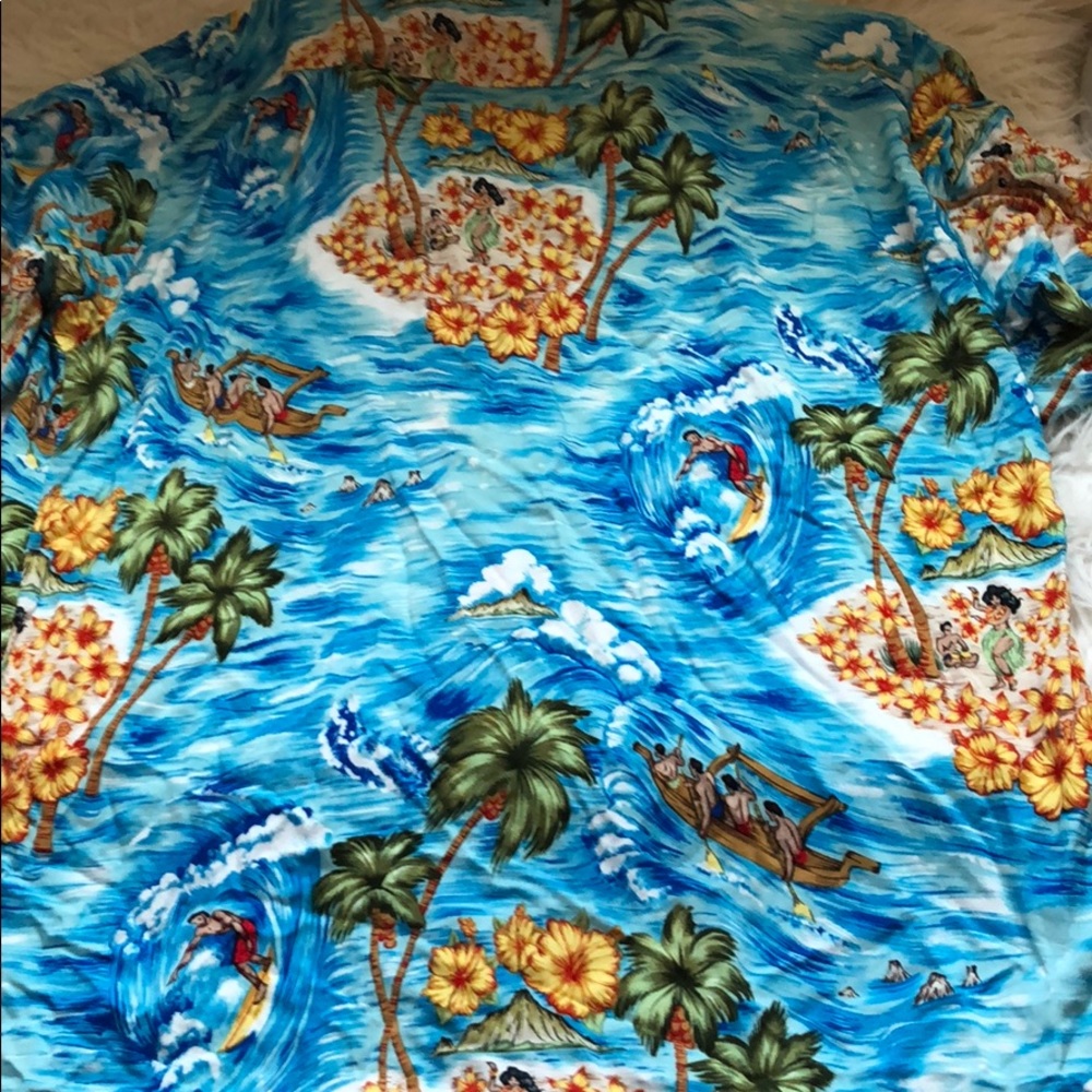 Pineapple Connection blue Hawaiian top NWOT - Picture 8 of 8